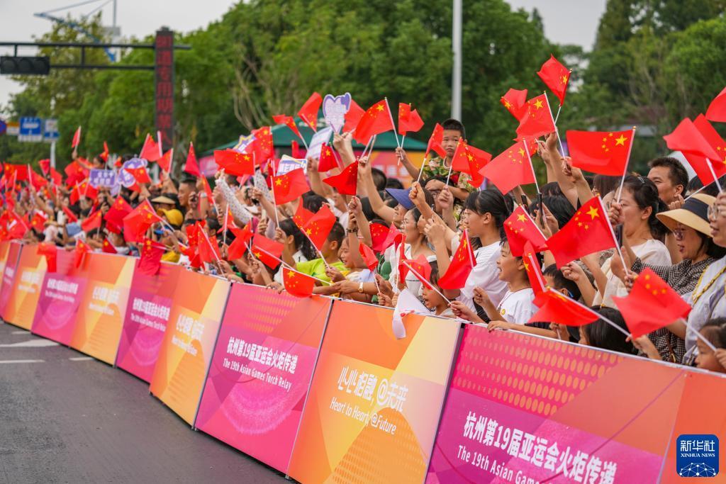 易乐游我是皇